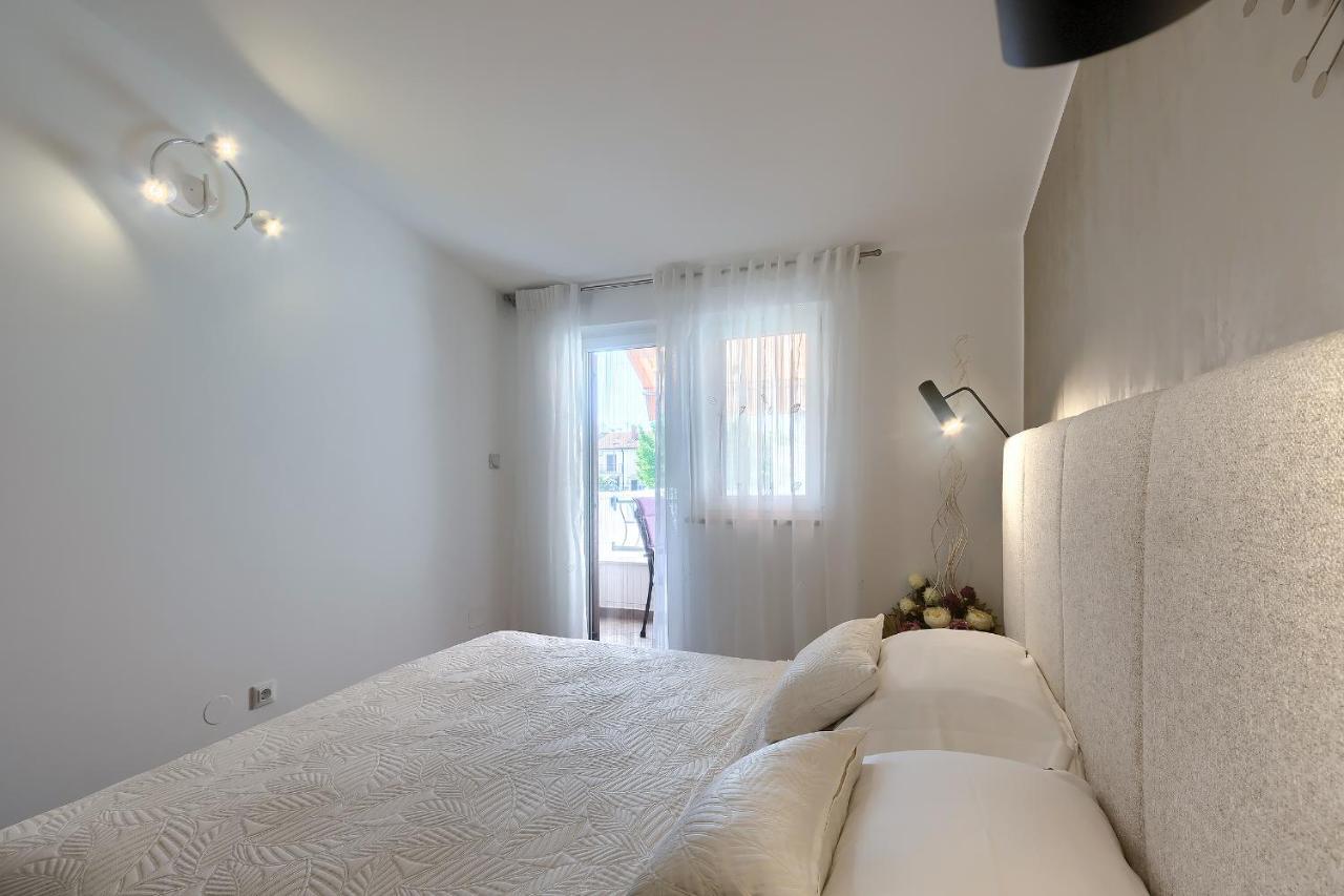 Apartment Palm View II Rovinj Eksteriør billede